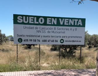 Instalación de valla publicitaria